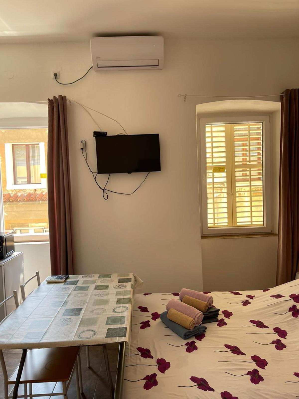 Apartma Dejan 2-top Centar-old Town Studio *