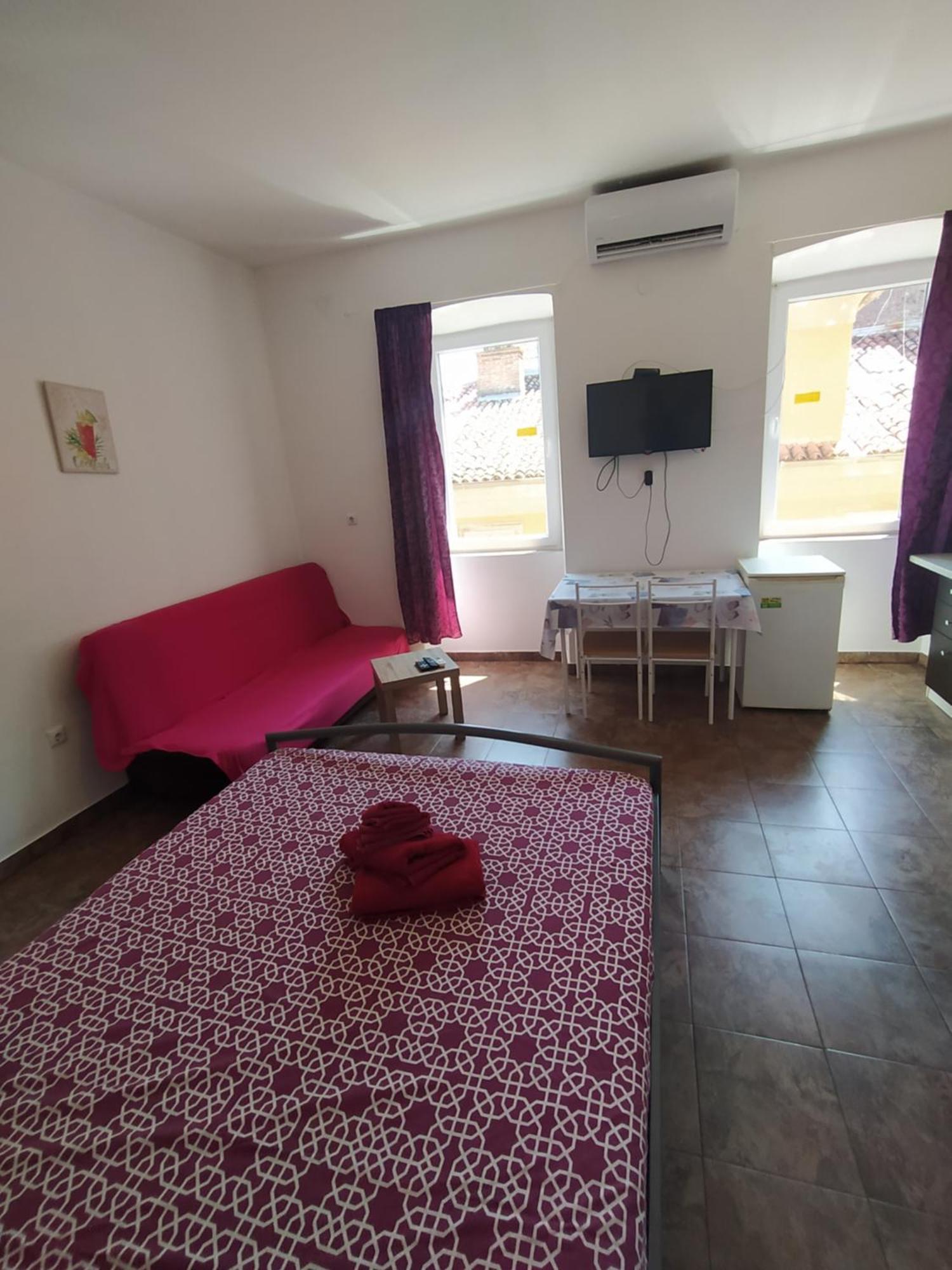 Appartement Dejan Apartment-top Centar-old Town-low Budget Pula