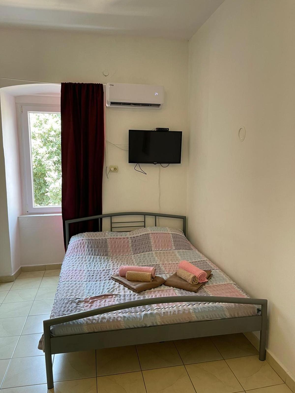 Dejan Apartment-top Centar-old Town-low Budget