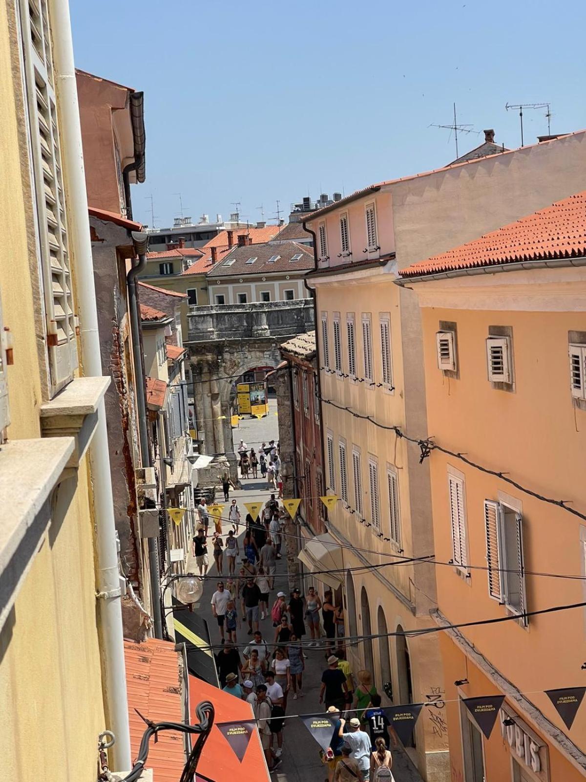 Dejan Apartment-top Centar-old Town-low Budget Appartement